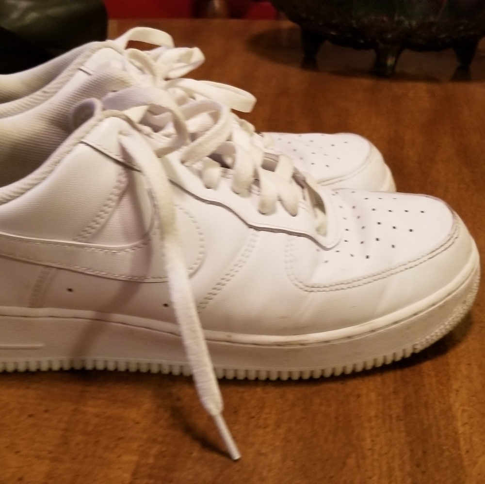 Nike airs. Worn twice . Size10